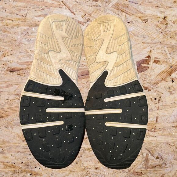 Nike Air Max Excee GS Youth Size 5.5Y Shoe Iced Lilac Running Sneaker CD6894-102 - Picture 6 of 10